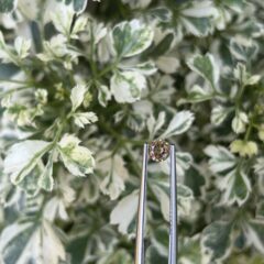 ✨ Zircon Gemstone – The Brilliance of Pure Light & Timeless Beauty ✨