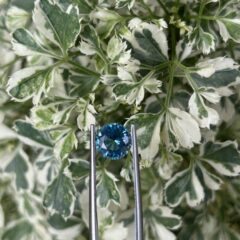 Blue Topaz – The Stone of Clarity & Calm ✨