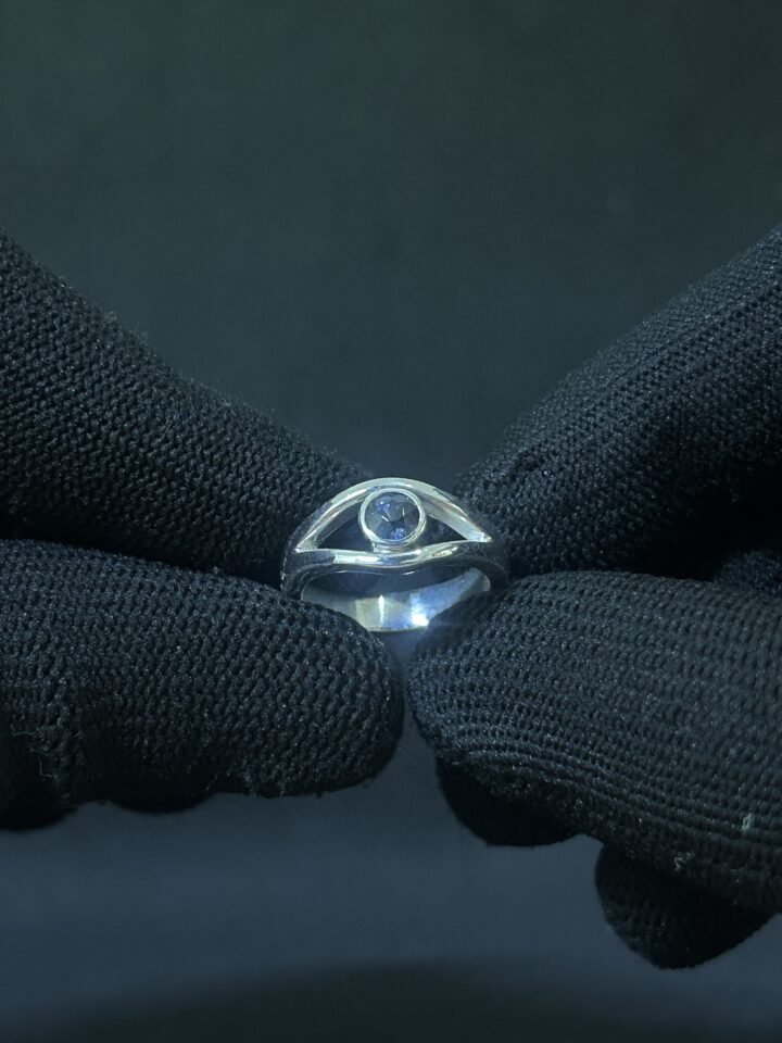 ✨ Ceylorian Sapphire Eye Pendant – Symbol of Protection & Vision ✨