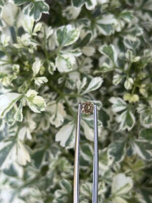 ✨ Zircon Gemstone – The Brilliance of Pure Light & Timeless Beauty ✨